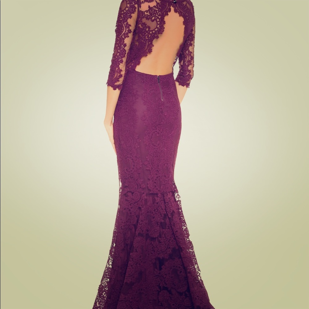 Alice and Olivia Gently Used Lace Gown